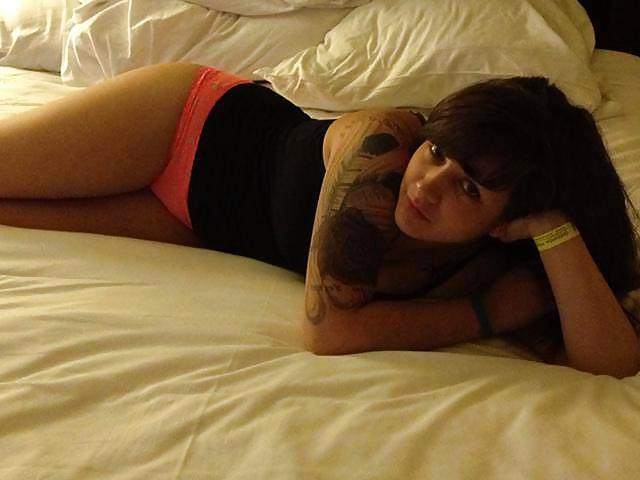 25P Amateur Slut Wives...Latina