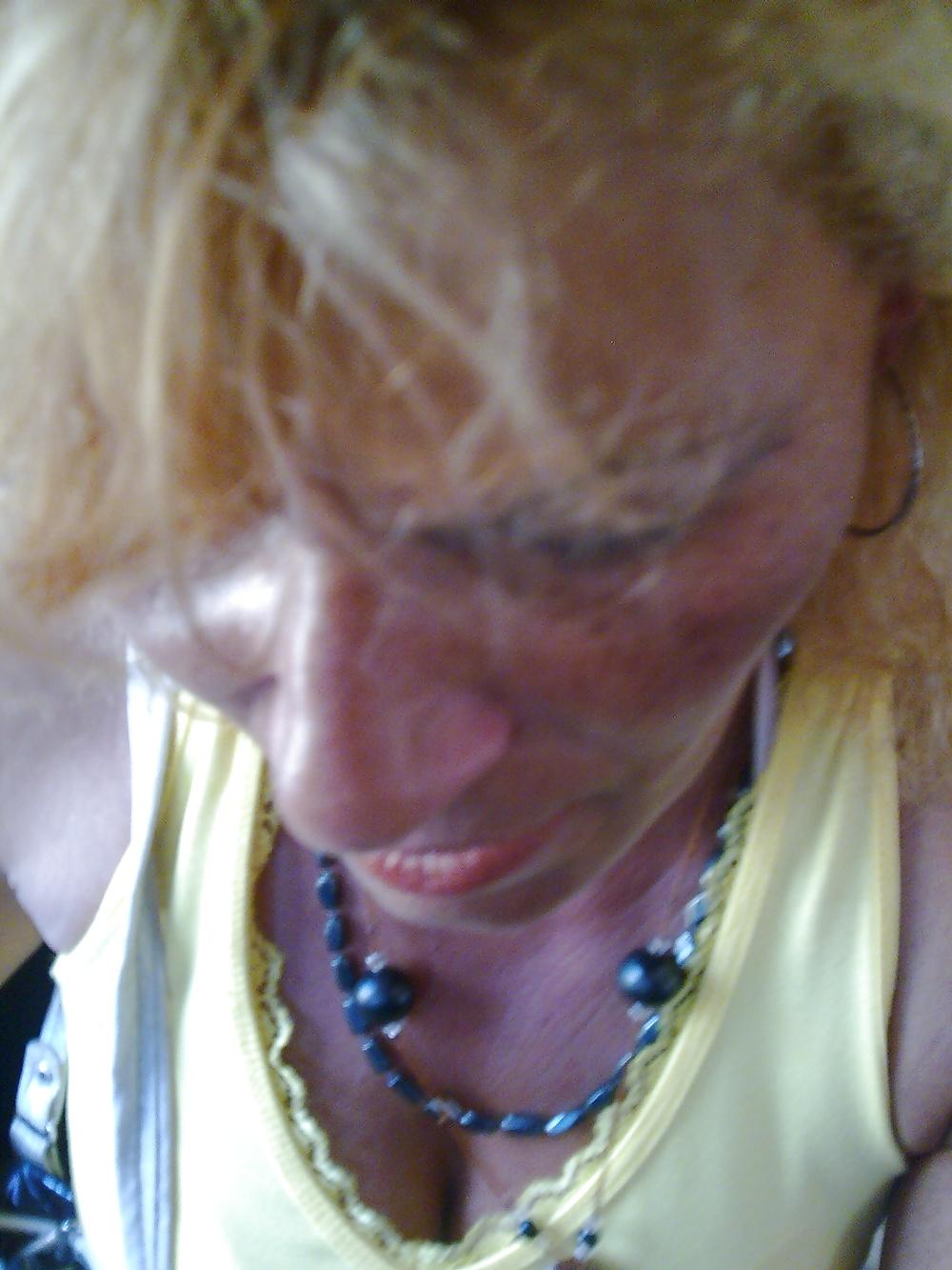 23P Alluring Granny!