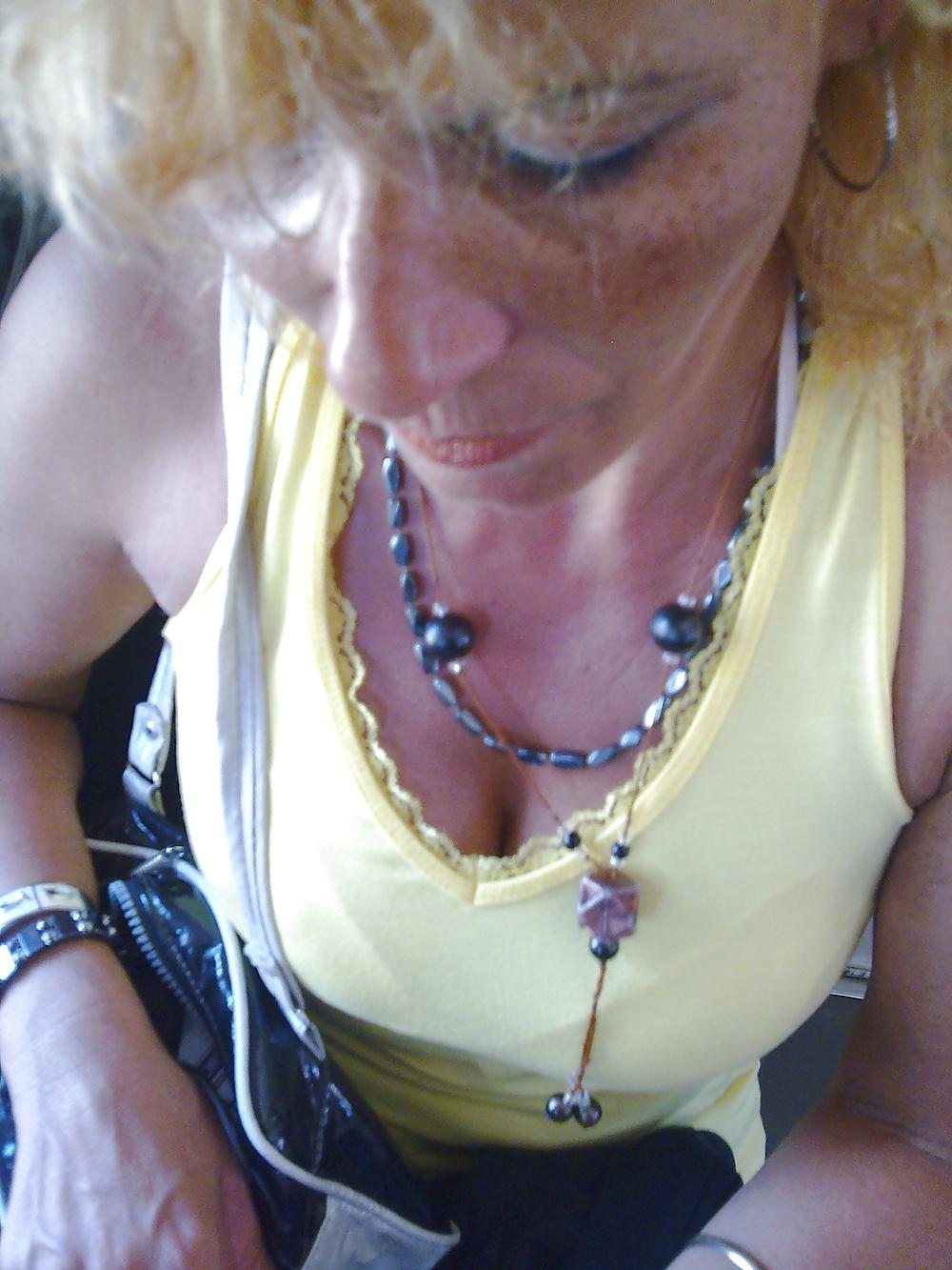 23P Alluring Granny!