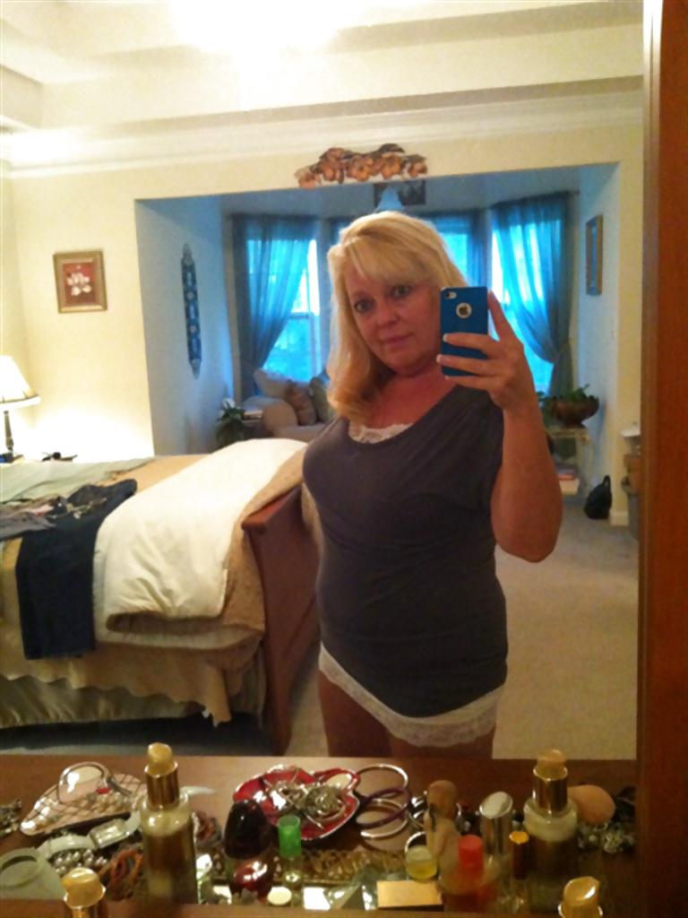 25P Alluring Granny! (53 y.o. Lisa)