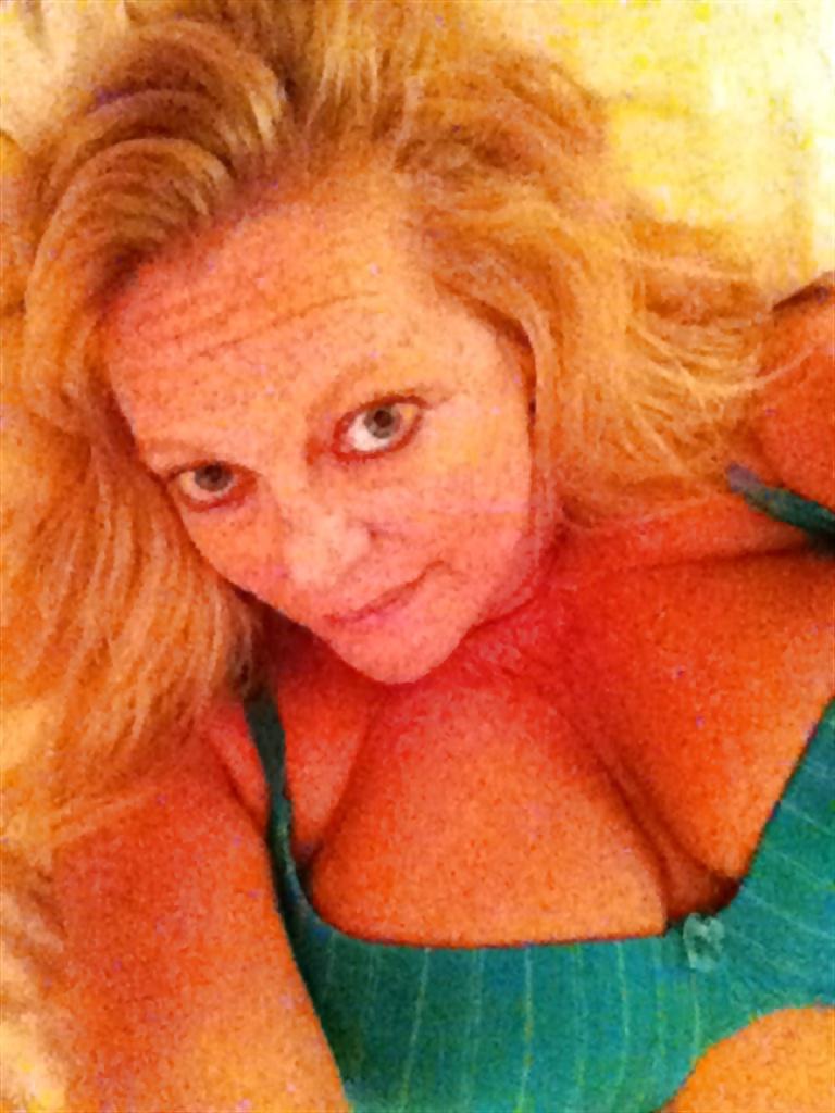 25P Alluring Granny! (53 y.o. Lisa)