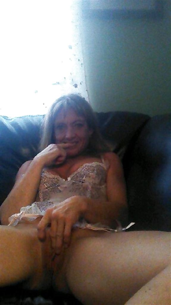 25P Alluring Granny! (53 y.o. Zoe)