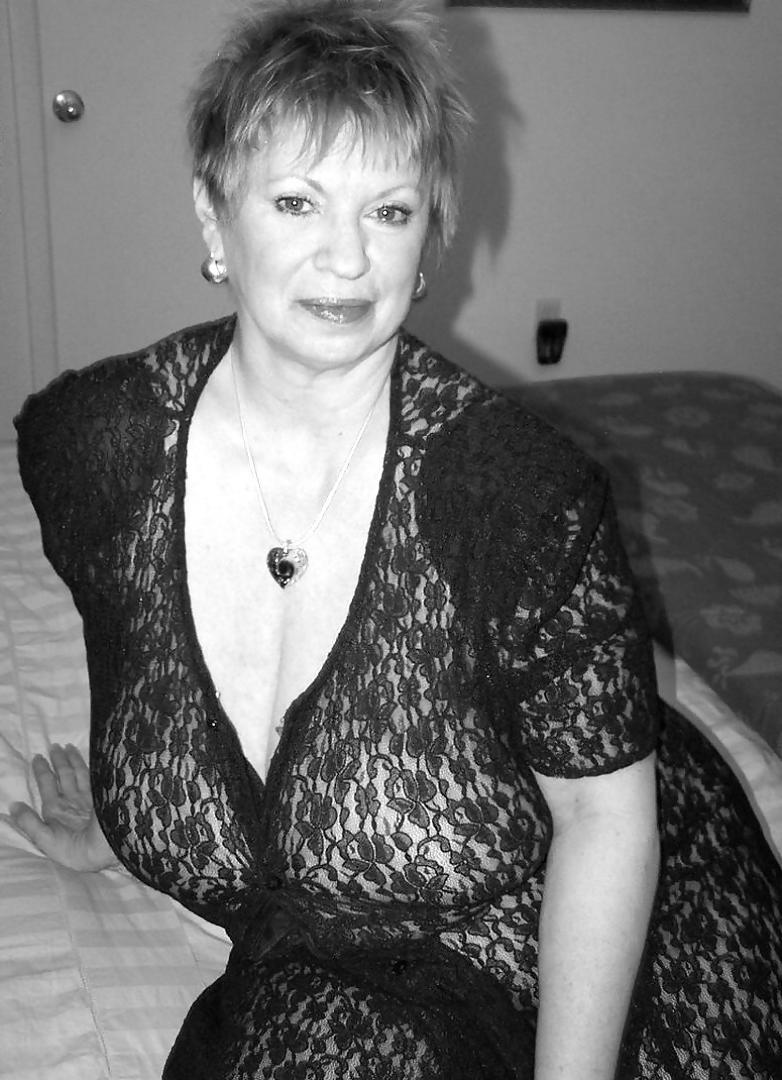 17P Alluring Granny!