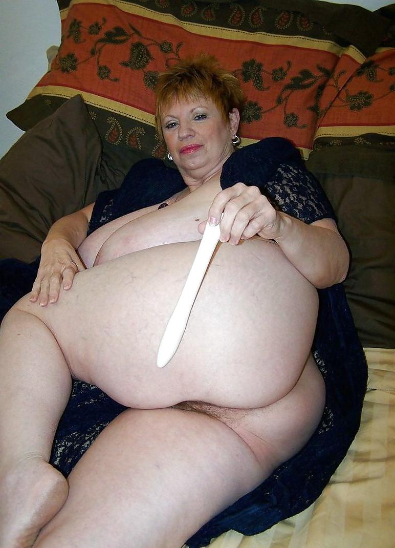 17P Alluring Granny!