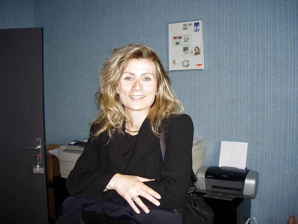 25P French Amateur MILF Camille175