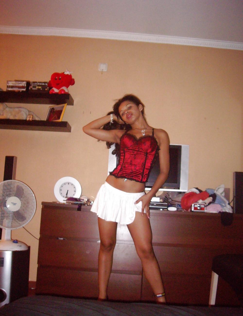 25P Ebony amateur pics