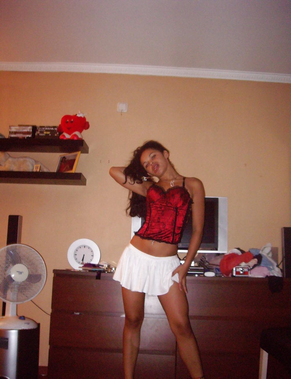 25P Ebony amateur pics