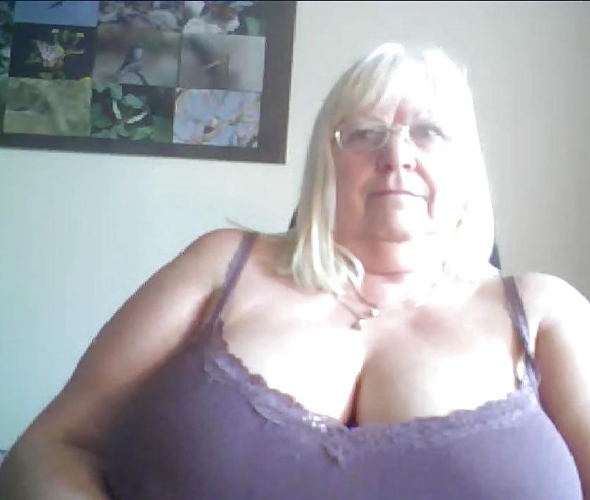 23P Alluring Granny! (55 y.o.)