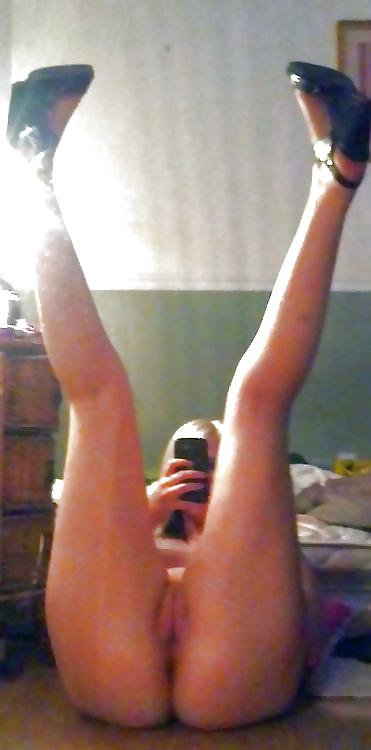 25P Selfie Amateur Pussy and Ass Pics - vol 15!