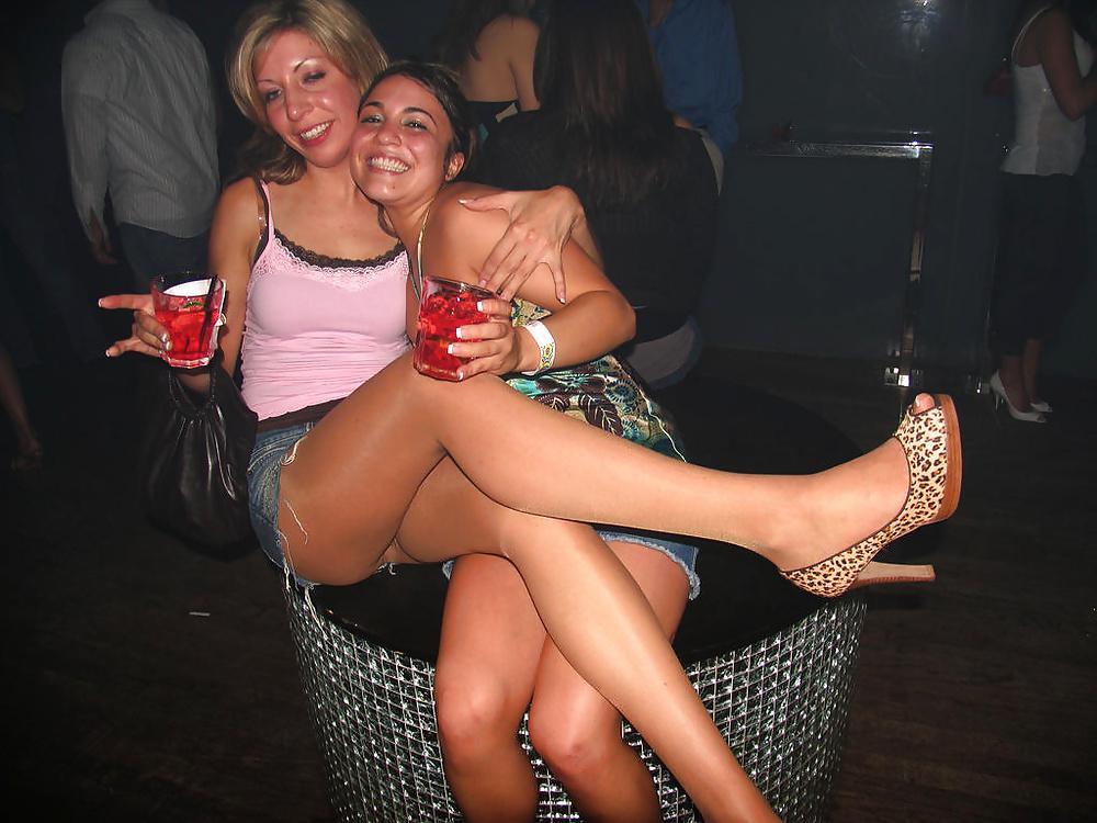 25P Amateur matures pokies,downblouse and upskirt 4.
