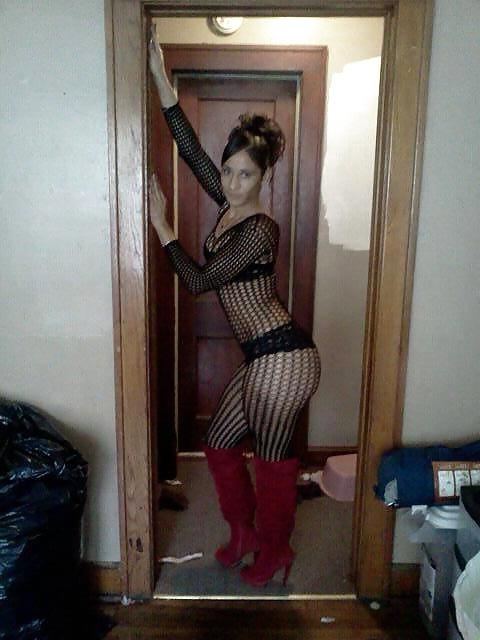 25P Amateur Latina Slut Wives