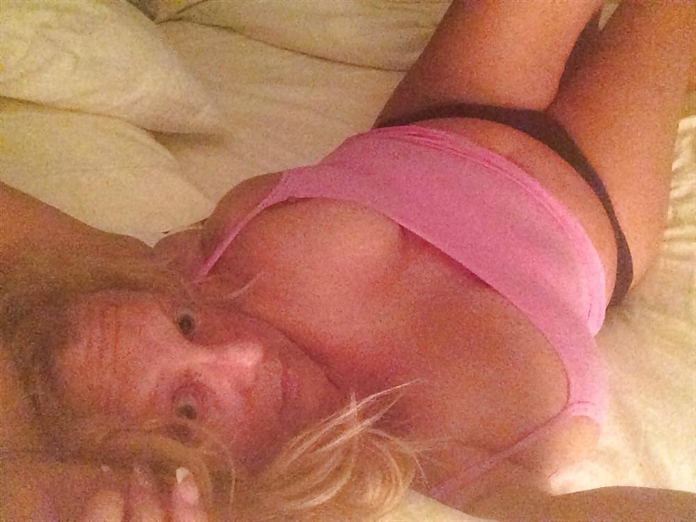 20P Alluring Granny! (54 y.o. Nancy)