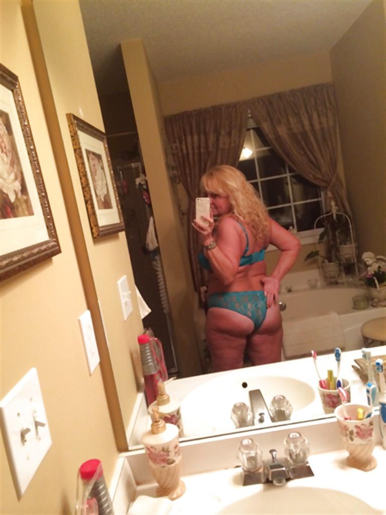 20P Alluring Granny! (54 y.o. Nancy)