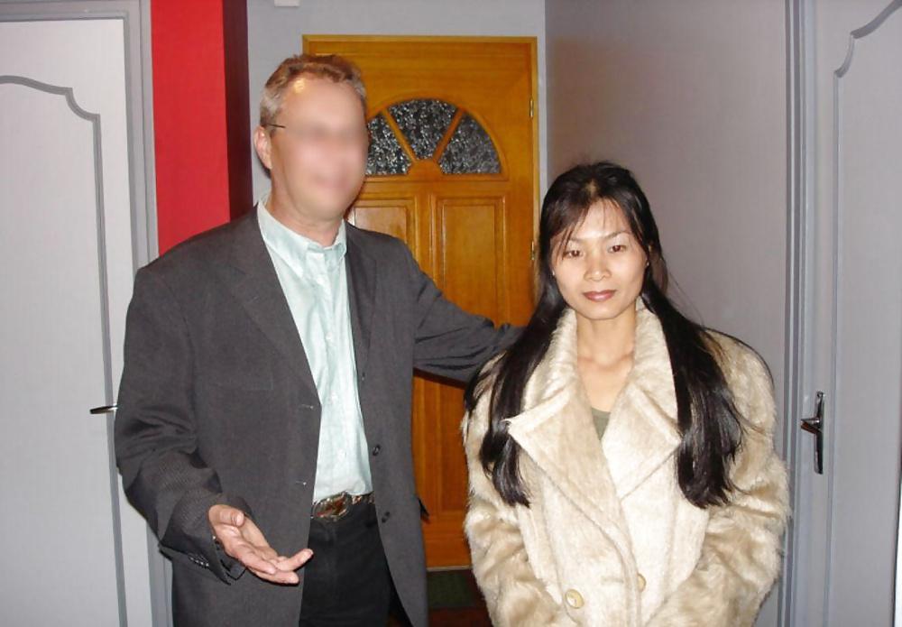 25P Shaved Asian Amateur