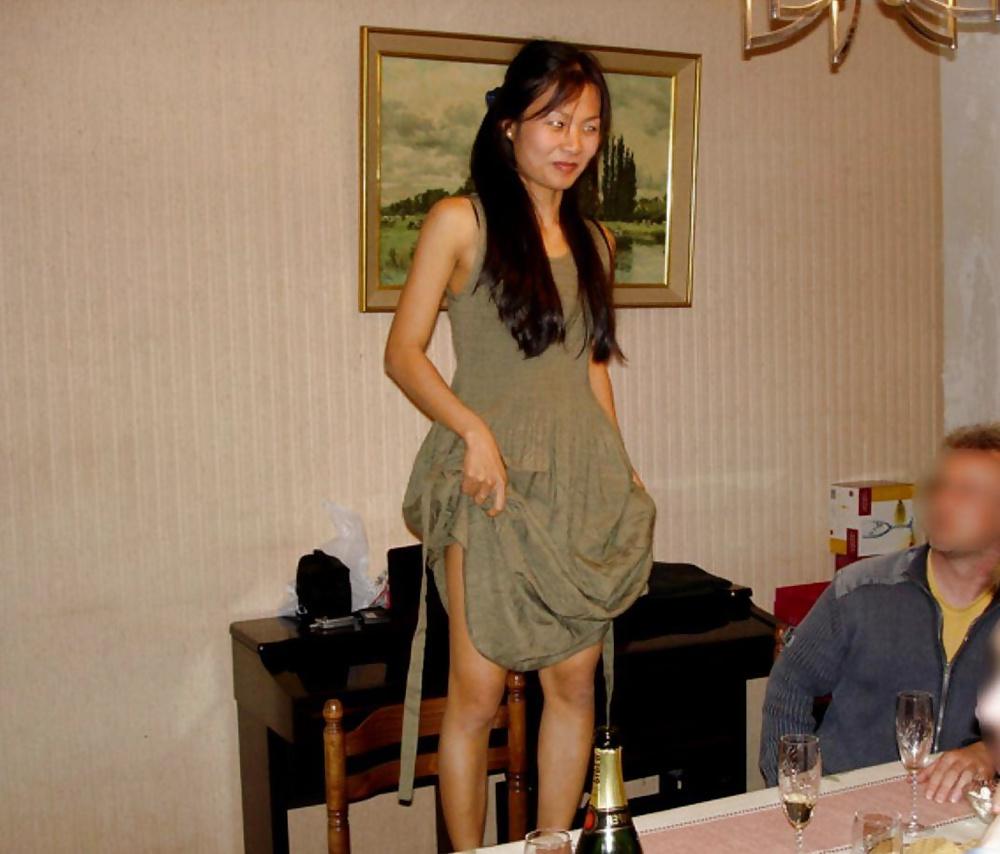 25P Shaved Asian Amateur
