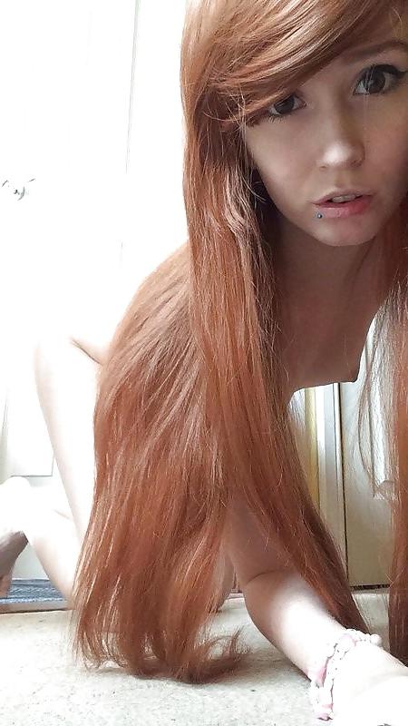 25P Amateur Redhead Teen