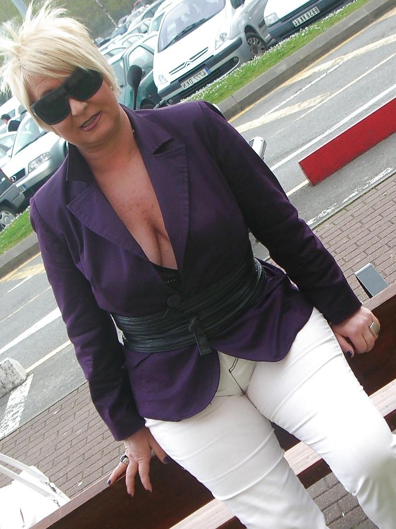 14P Alluring Granny! (GILF. Cleavage, Non-Nude)