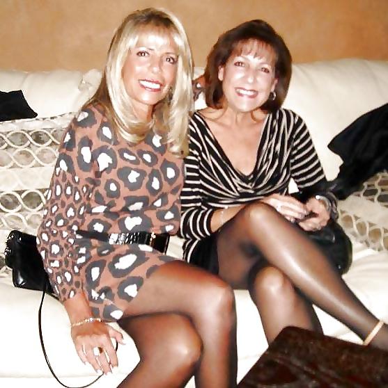 25P Elegant mature amateur ladies fully clothed.3