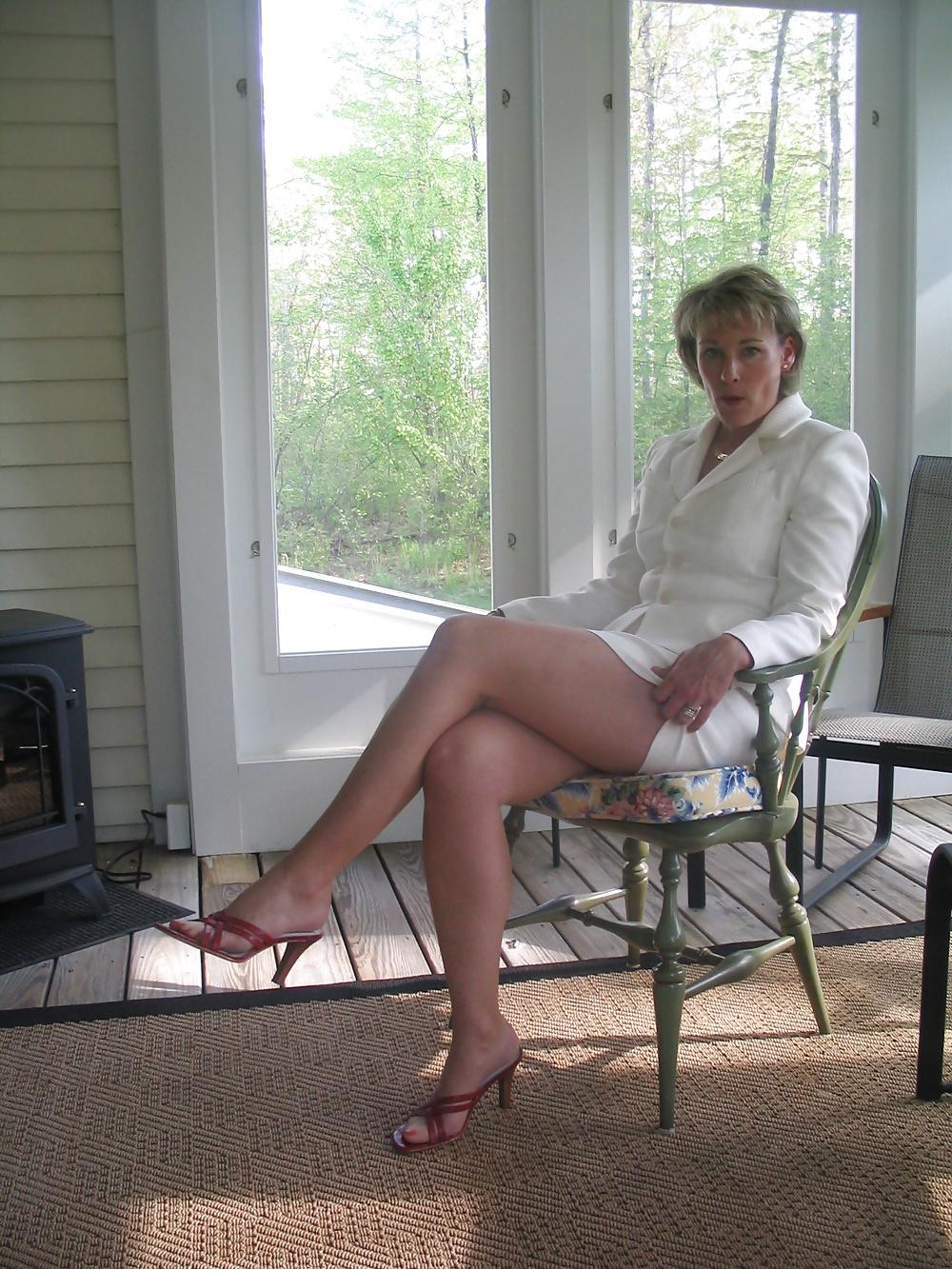 25P Elegant mature amateur ladies fully clothed.3