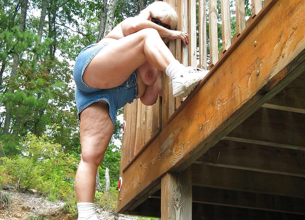 25P Alluring Granny! (Thickness GILF)
