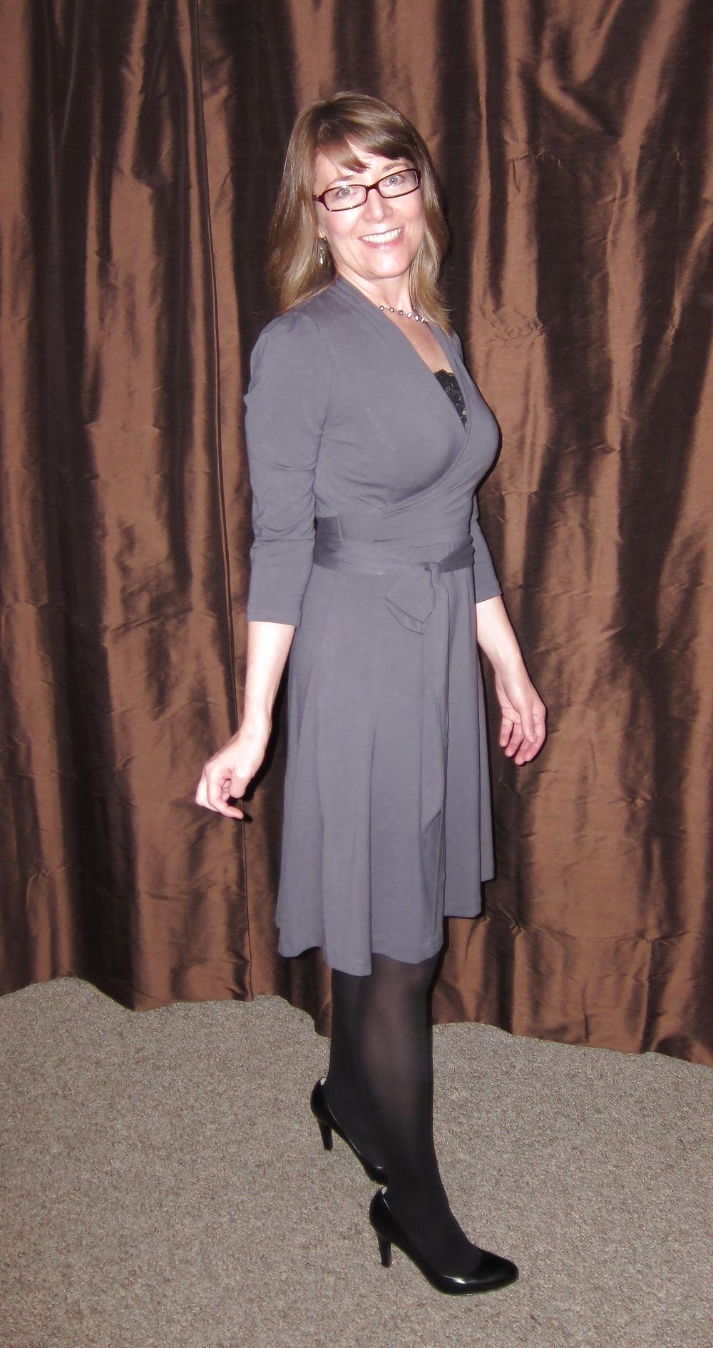 25P Sexy Amateur Mature Wife pics found on husbands computer