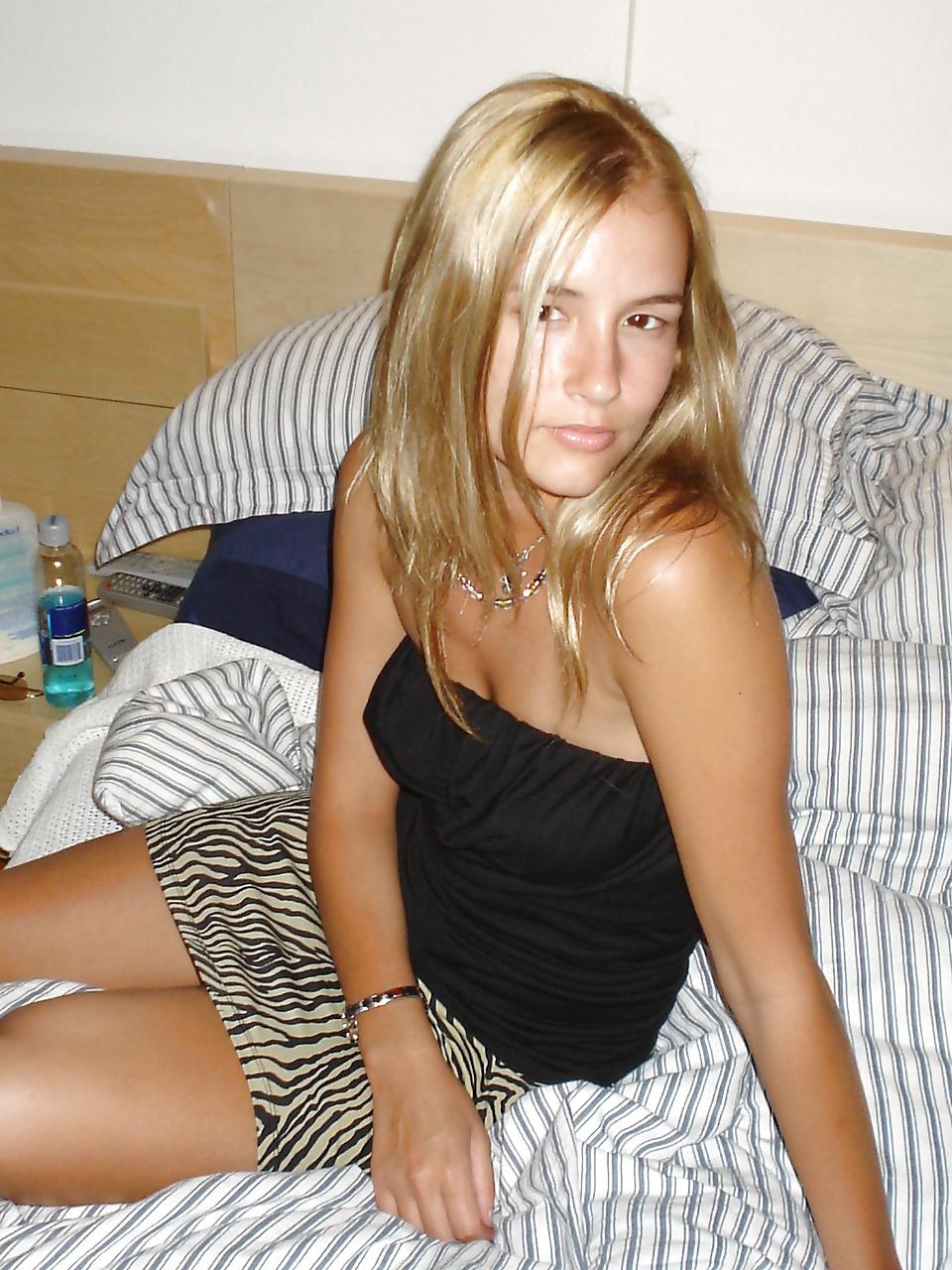 25P Amateur Nude Photos - Horny Teen Swingers