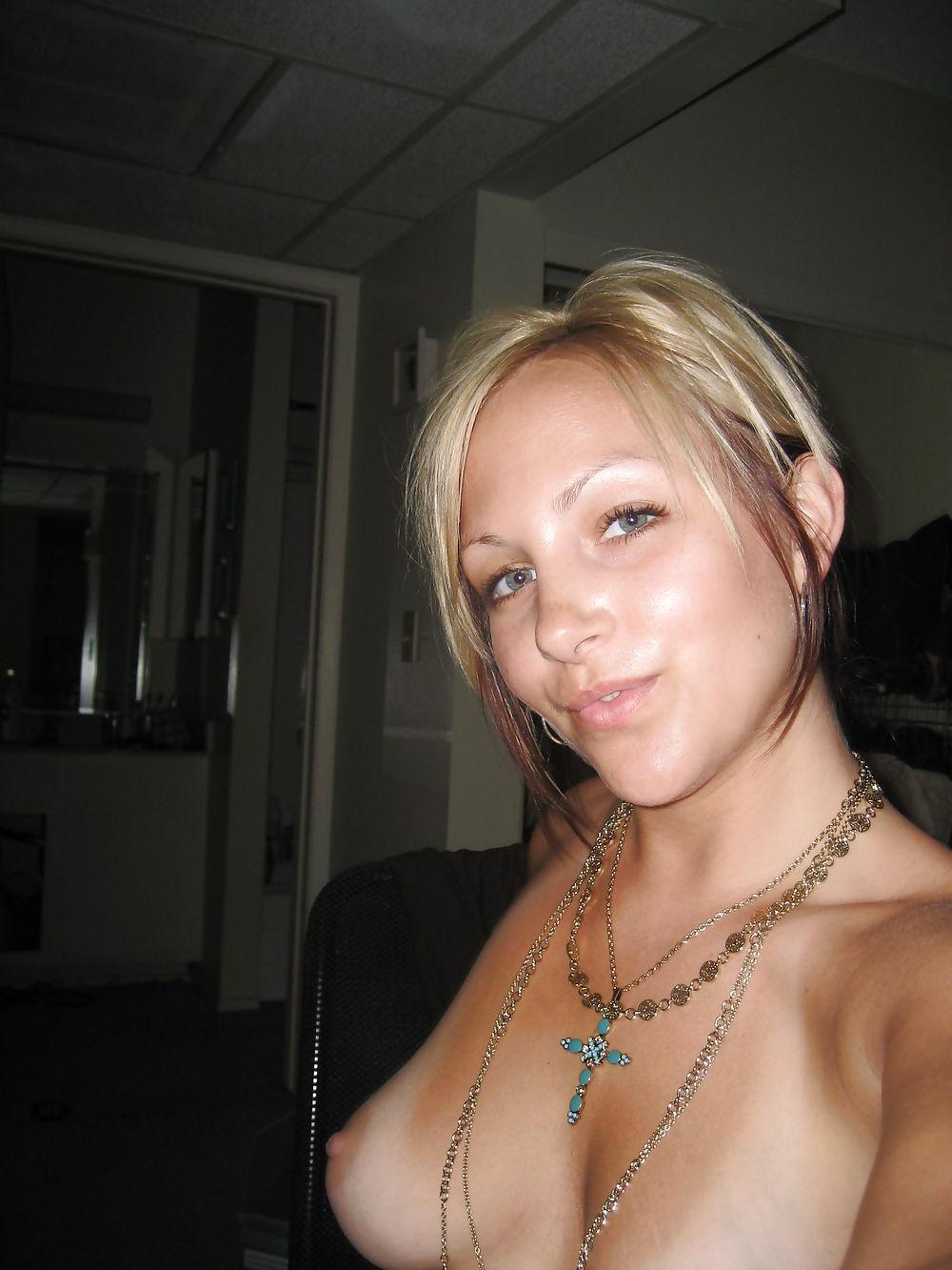 25P Blonde amateur shows her body - csm