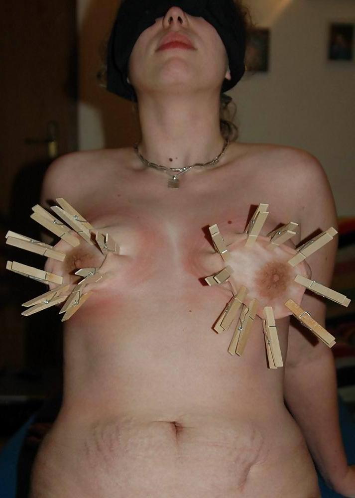 20P German amateur tits bondage