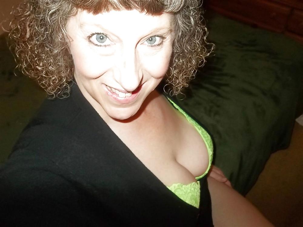 23P Alluring Granny! (51 y.o. Denise)