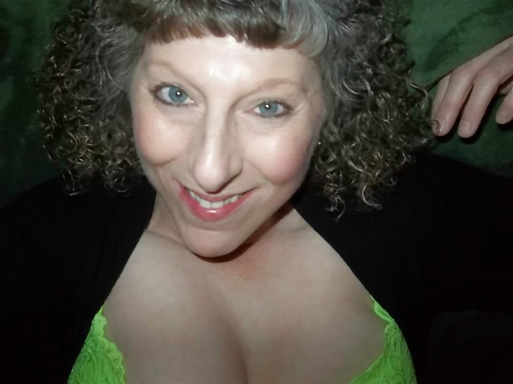 23P Alluring Granny! (51 y.o. Denise)