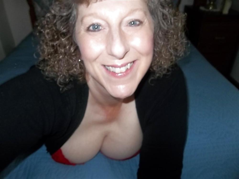 23P Alluring Granny! (51 y.o. Denise)