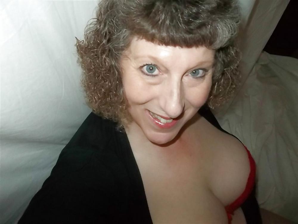 23P Alluring Granny! (51 y.o. Denise)