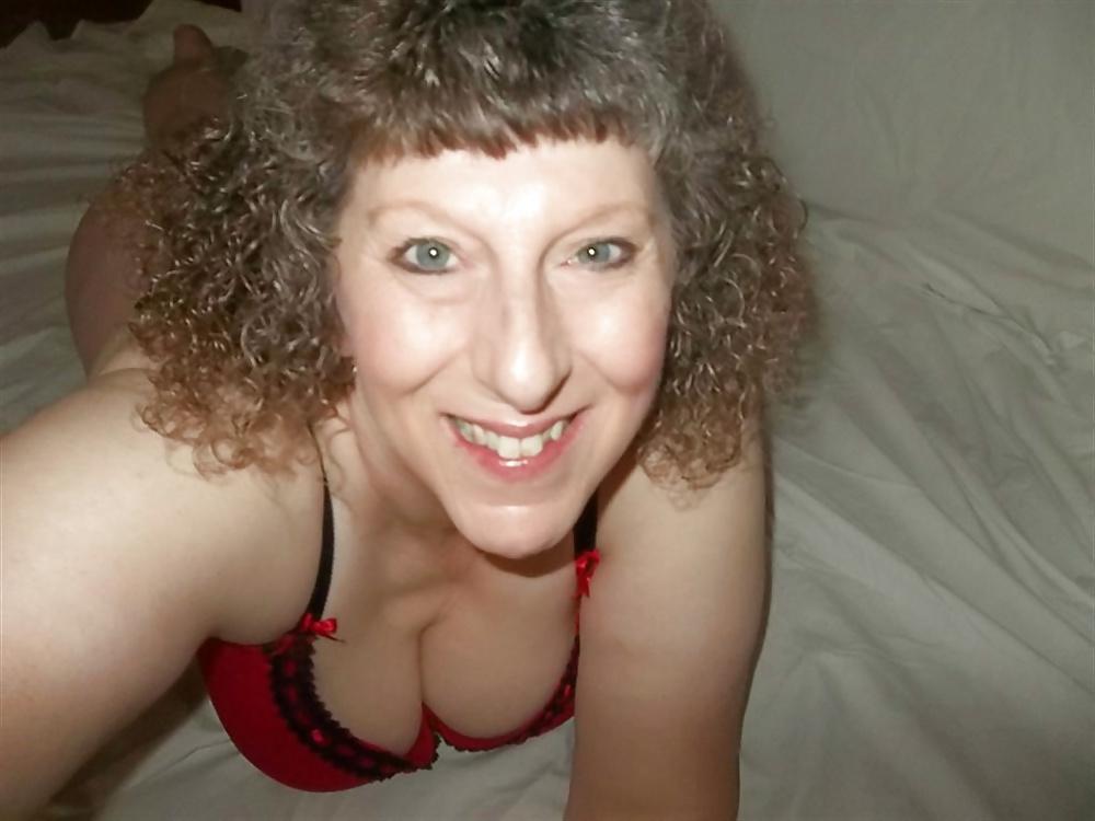 23P Alluring Granny! (51 y.o. Denise)