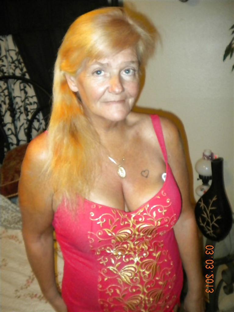 11P Alluring Granny! (60 y.o. Kaycee)