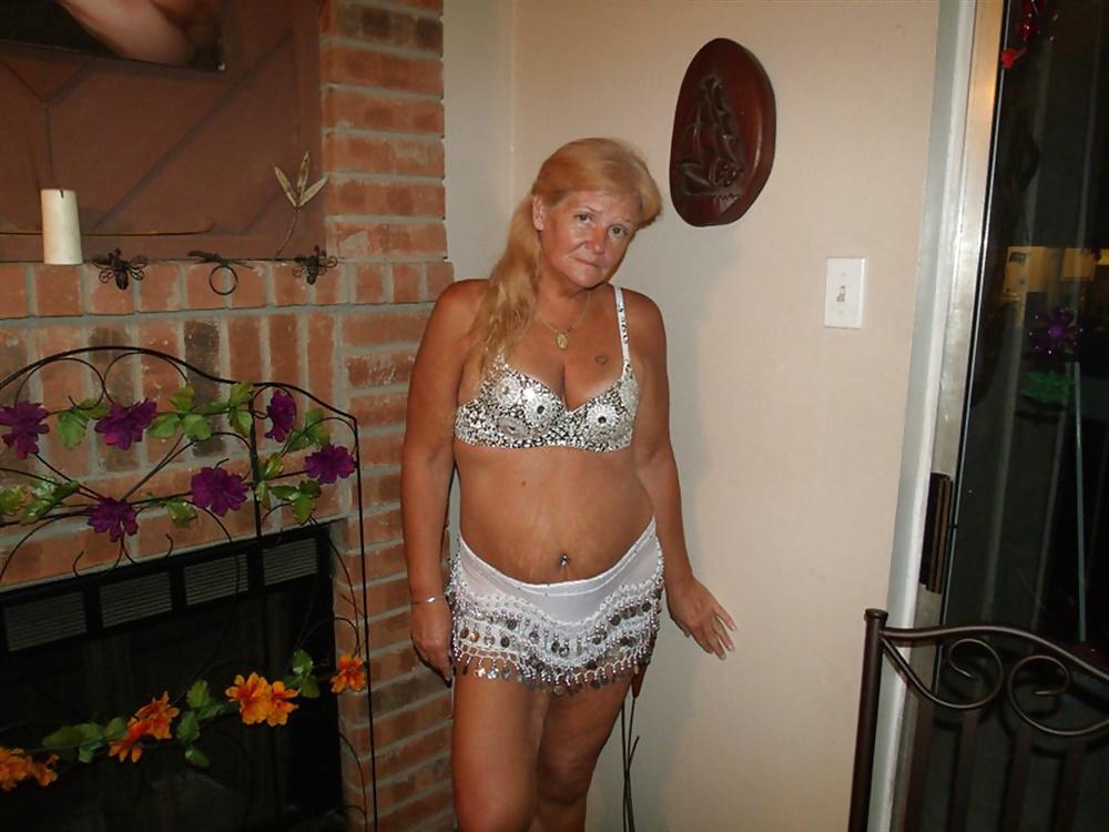 11P Alluring Granny! (60 y.o. Kaycee)