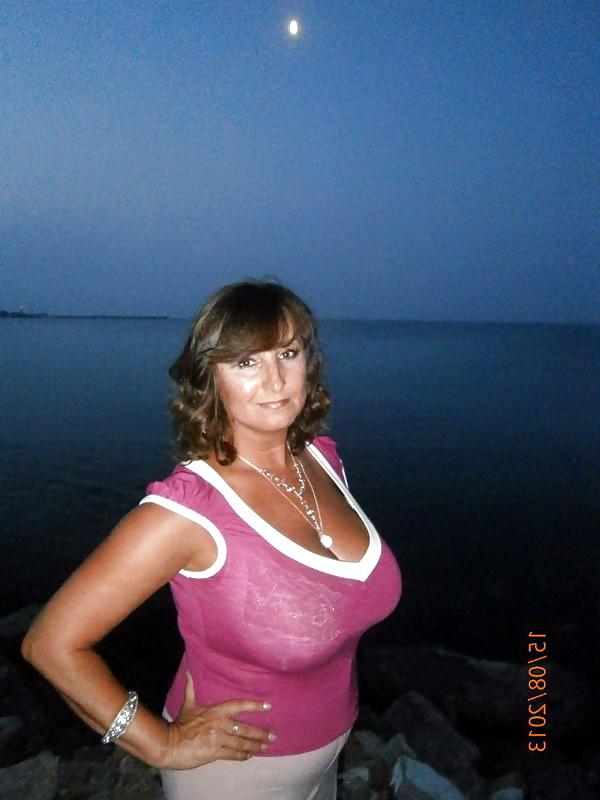 25P Sexy Mature Big Boobs! Amateur!