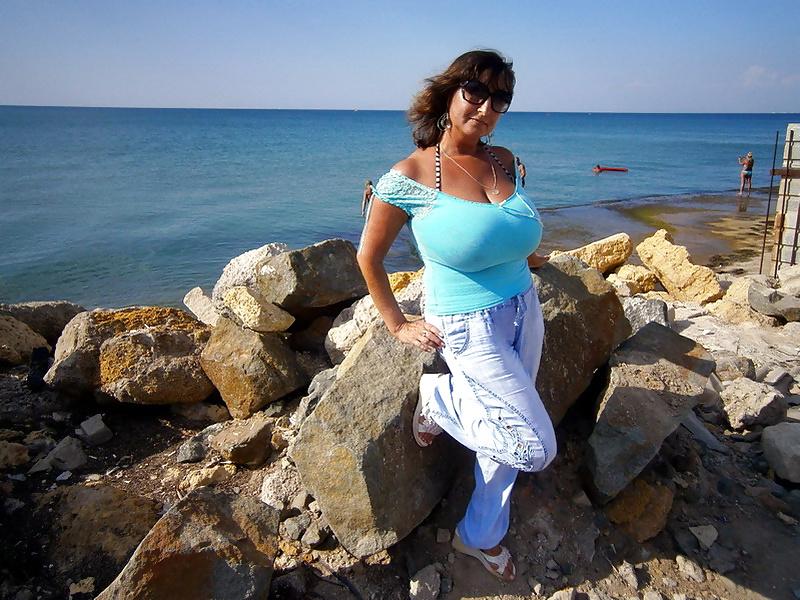 25P Sexy Mature Big Boobs! Amateur!