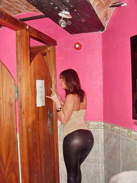 25P Amateur Latex Ass Erotica By twistedworlds