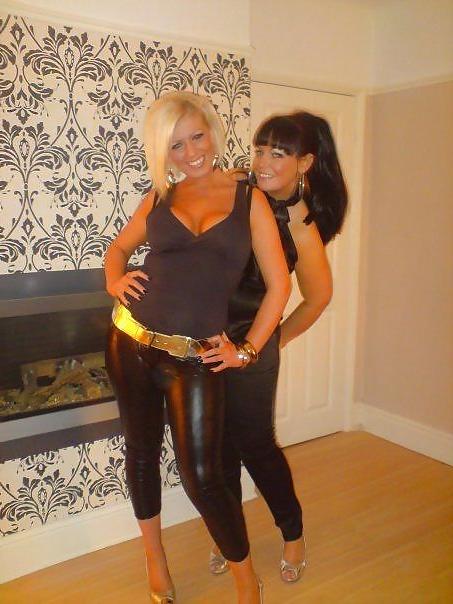 25P Amateur Latex Ass Erotica By twistedworlds