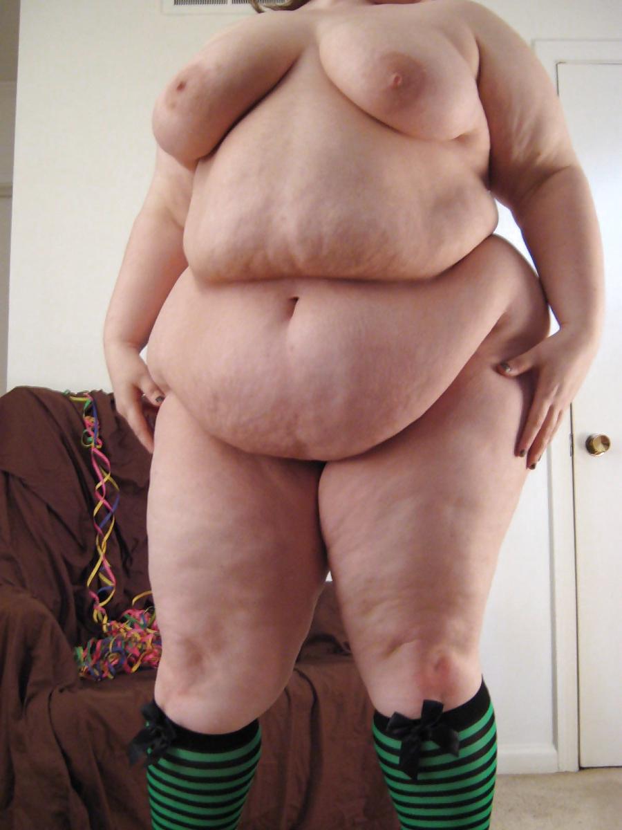 25P FAT MATURE AMATEUR WITH BIG BELLY