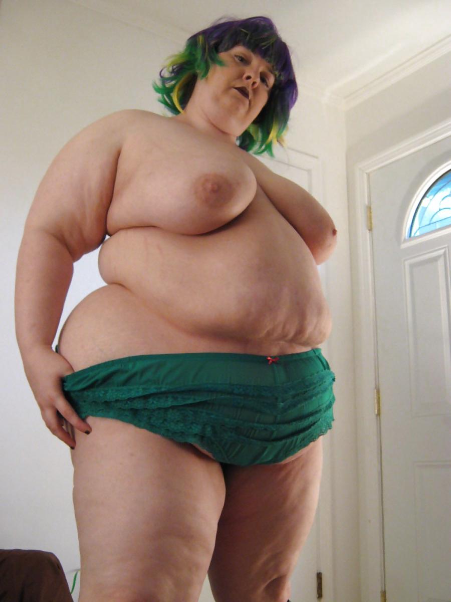 25P FAT MATURE AMATEUR WITH BIG BELLY