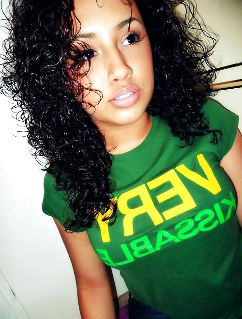 25P Amateur Black Girls Vol 12