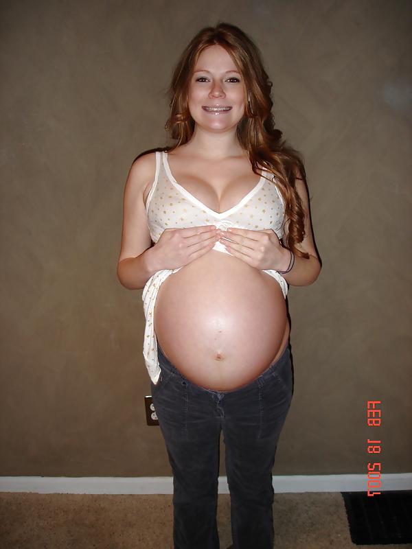 25P Amateur preggo babes and pregnant matures