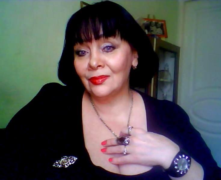 25P Alluring Granny! (Non-Nude)