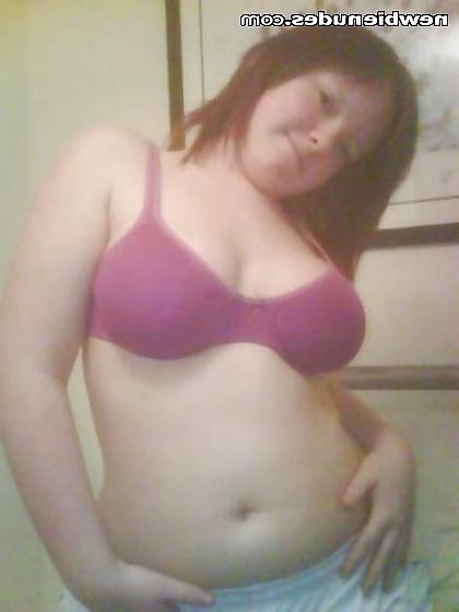 25P BUSTY CHUBBY AMATEUR - Naturgeiles Fickfleisch IV