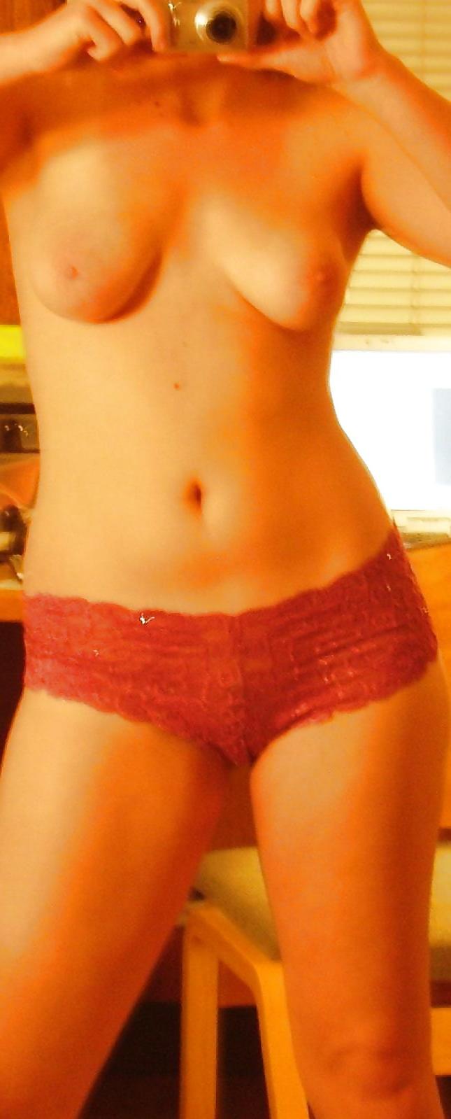 25P Amateur slefies, boobs, and close ups