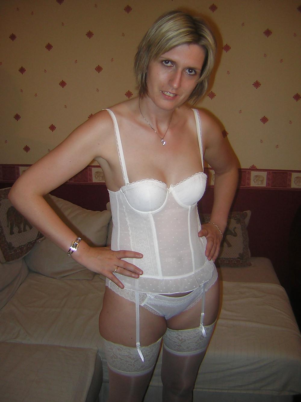 24P Aline french amateur sexy and facial