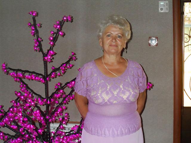 25P Russian sexy mature grannies! Amateur!