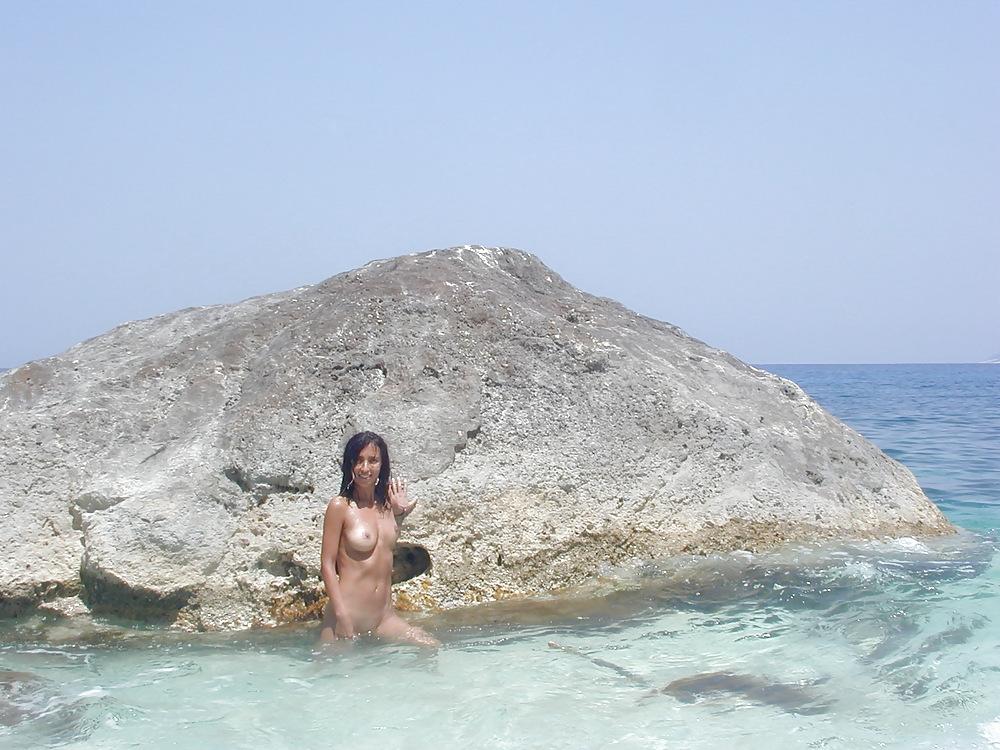 25P Naked Italian Amateur