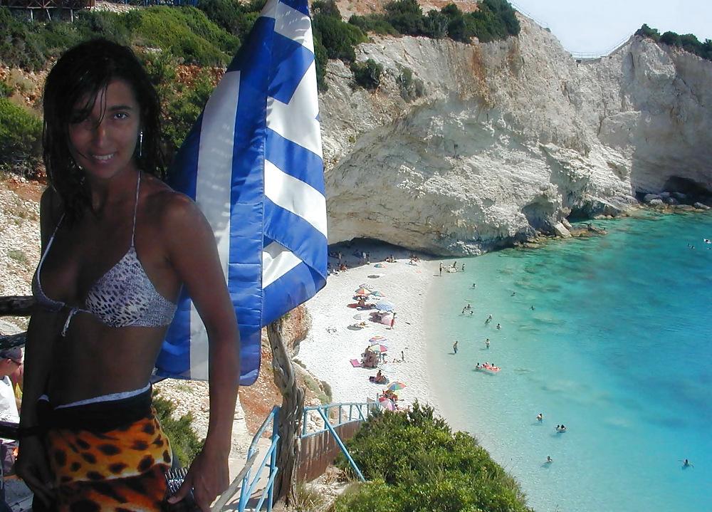 25P Naked Italian Amateur